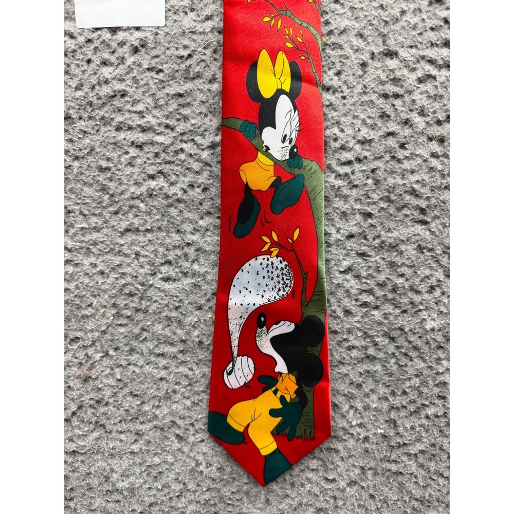 Vega Collection Disney Mickey Mouse & Minnie Mouse Graphic Neck Tie Red 60"